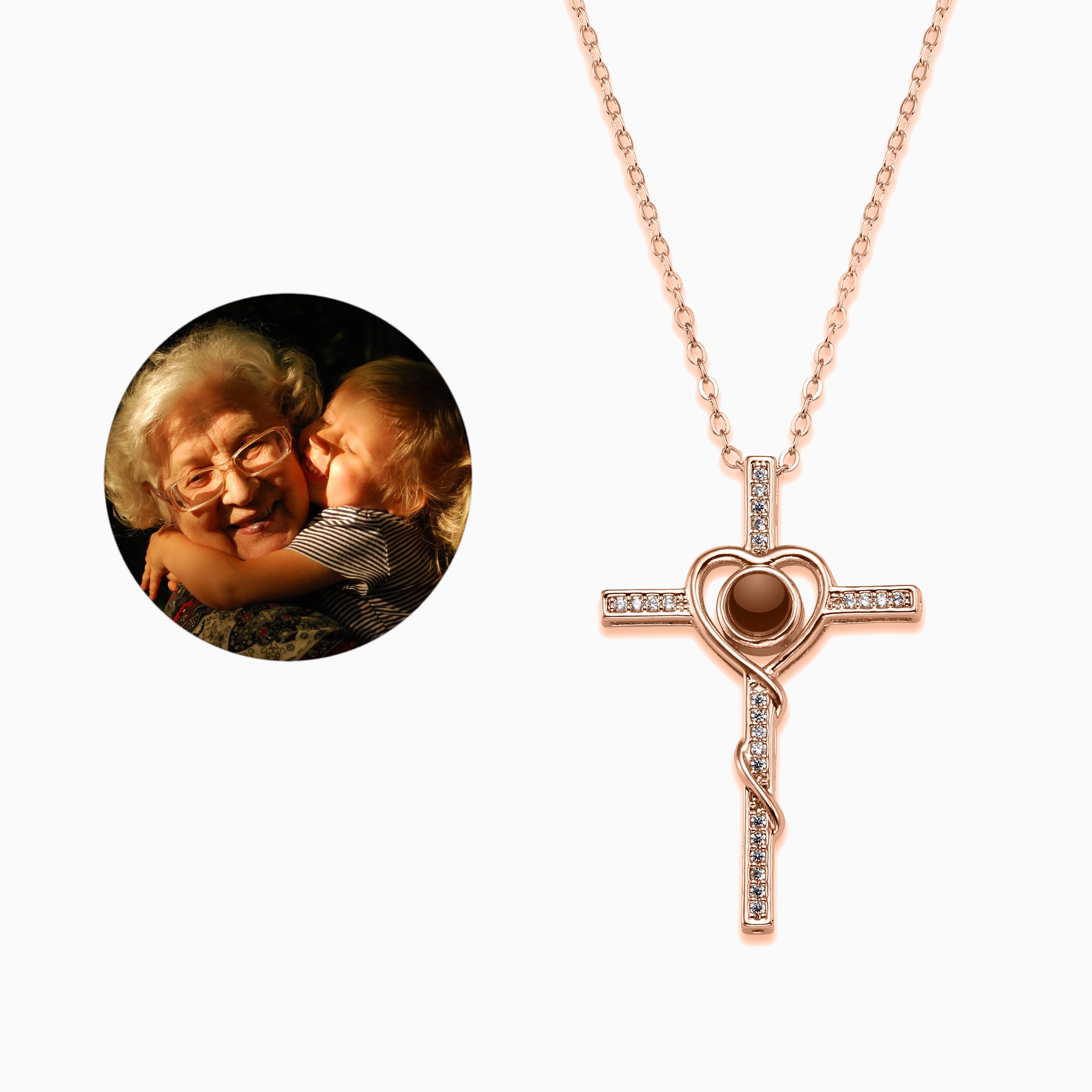 Collana di foto con cuore e croce