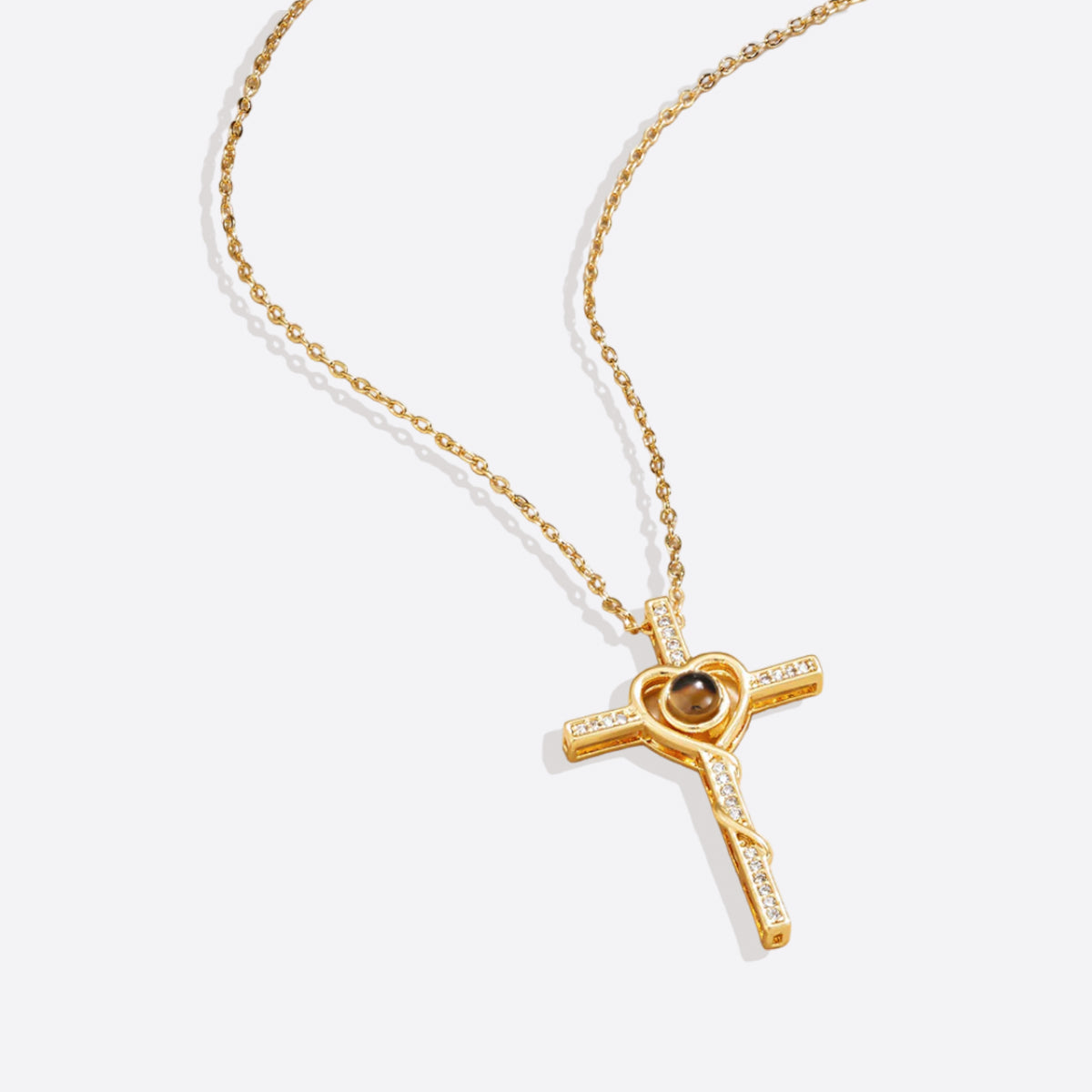 Collana di foto con cuore e croce
