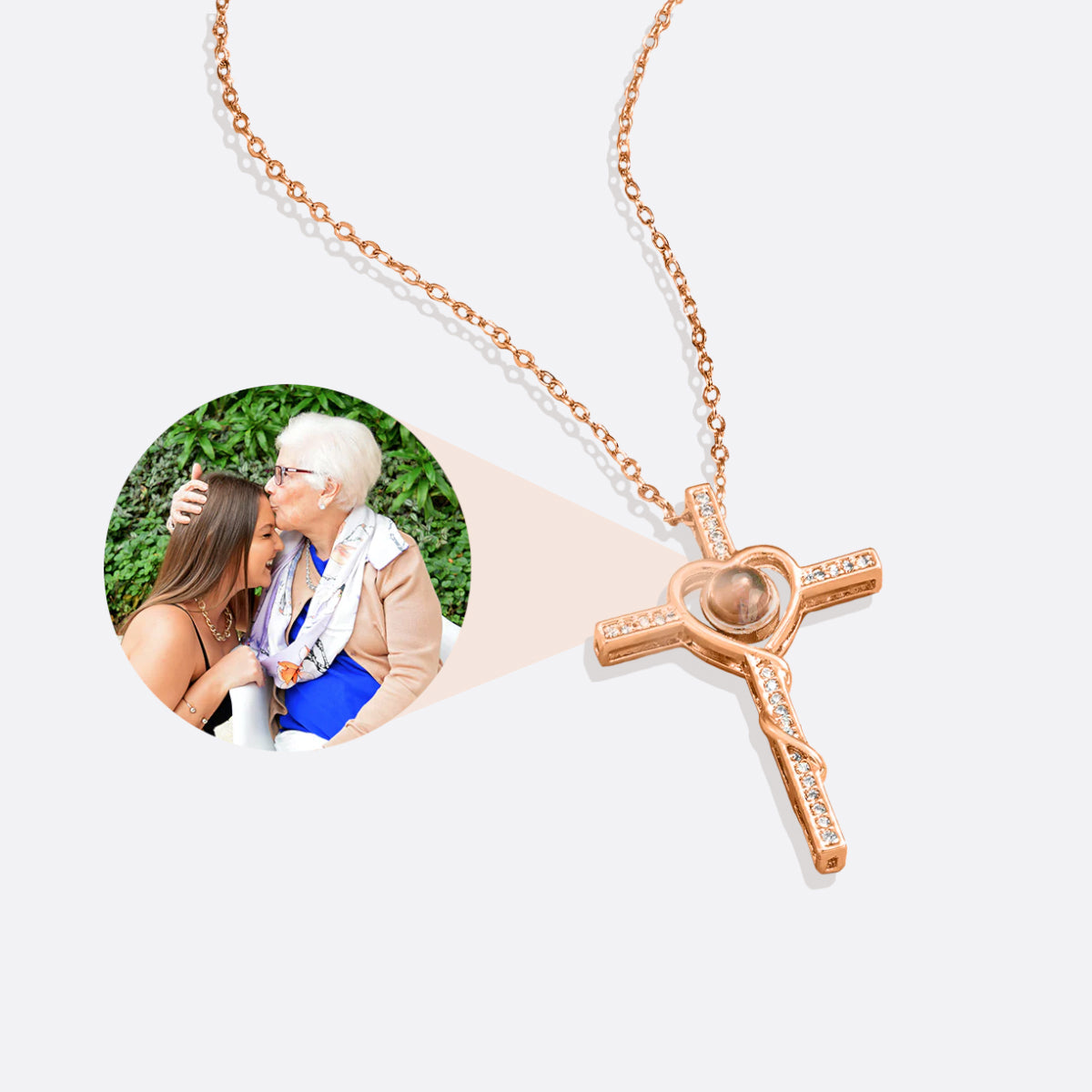 Collana di foto con cuore e croce