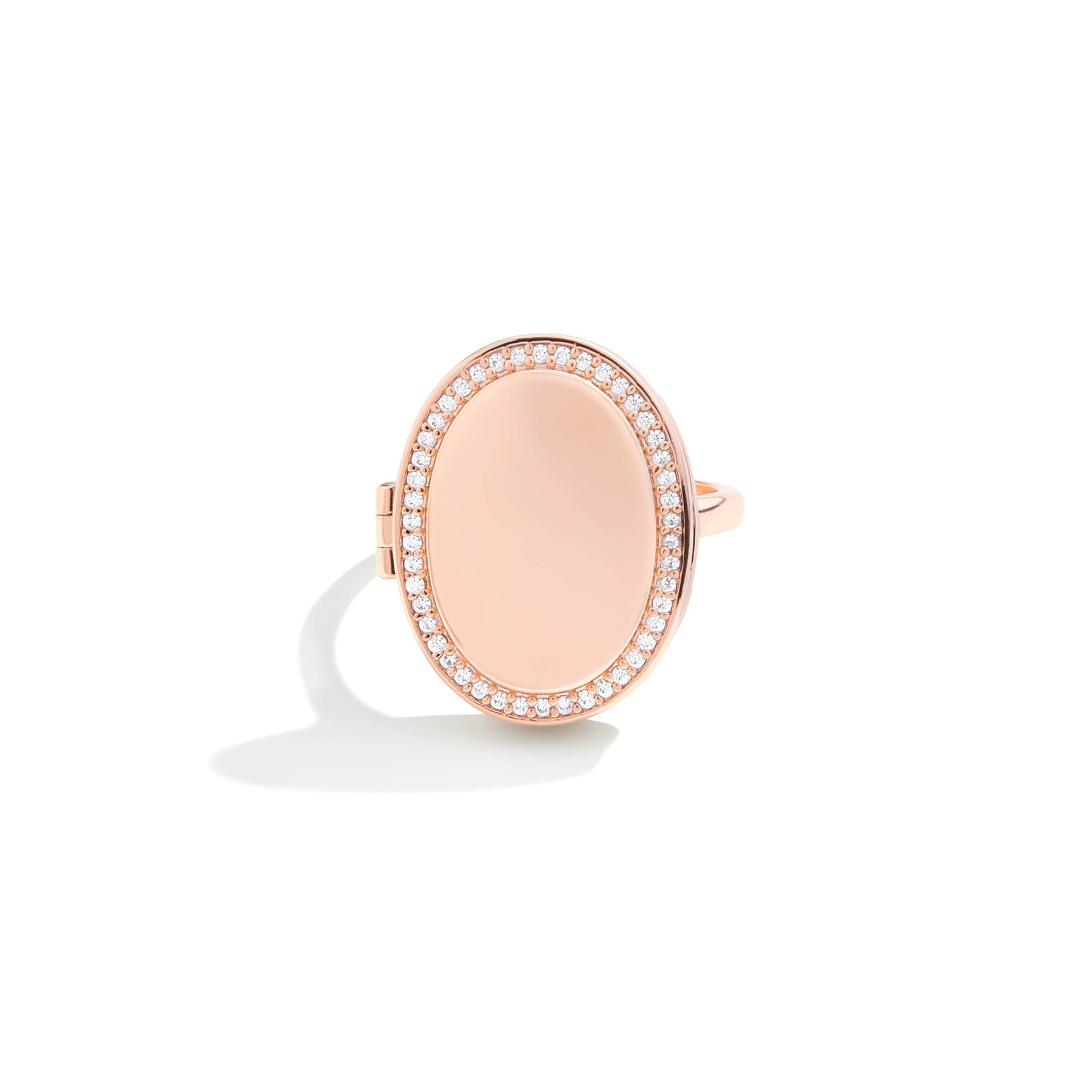 Anello con medaglione ovale personalizzato
