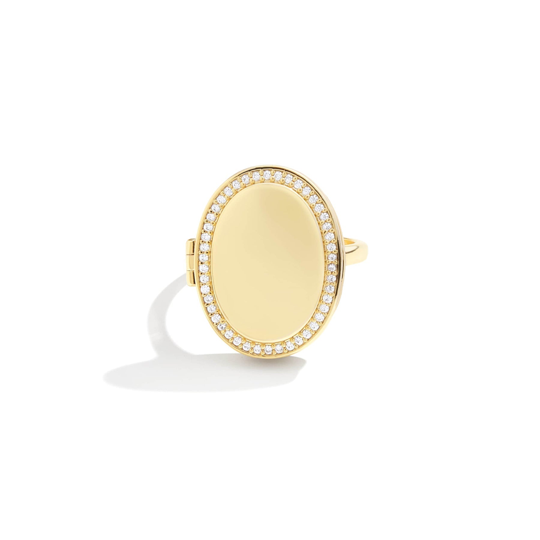 Anello con medaglione ovale personalizzato