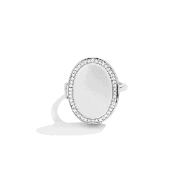 Anello con medaglione ovale personalizzato