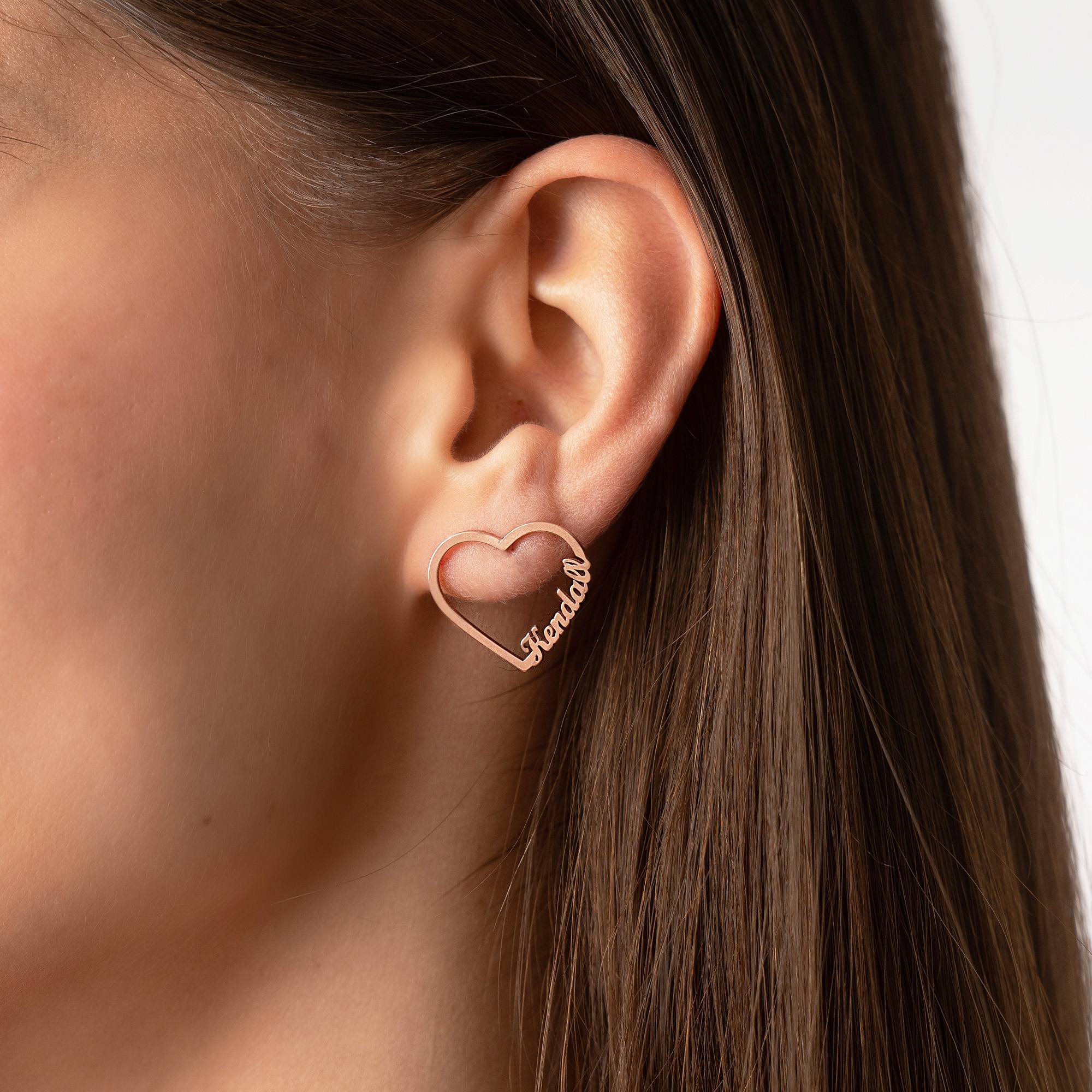 Orecchini con nome a forma di cuore in argento sterling